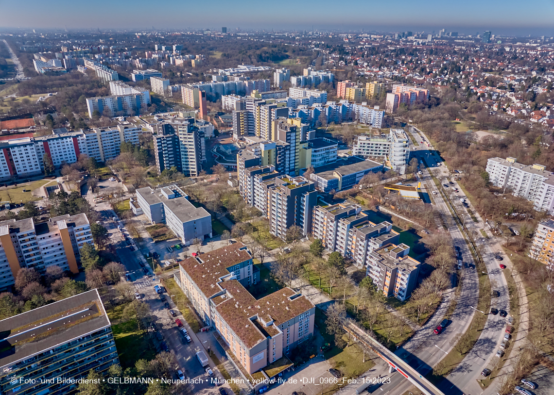 15.02.2023 - Marx-Zentrum und Wohnanlage Karl-Marx-Ring in Neuperlach